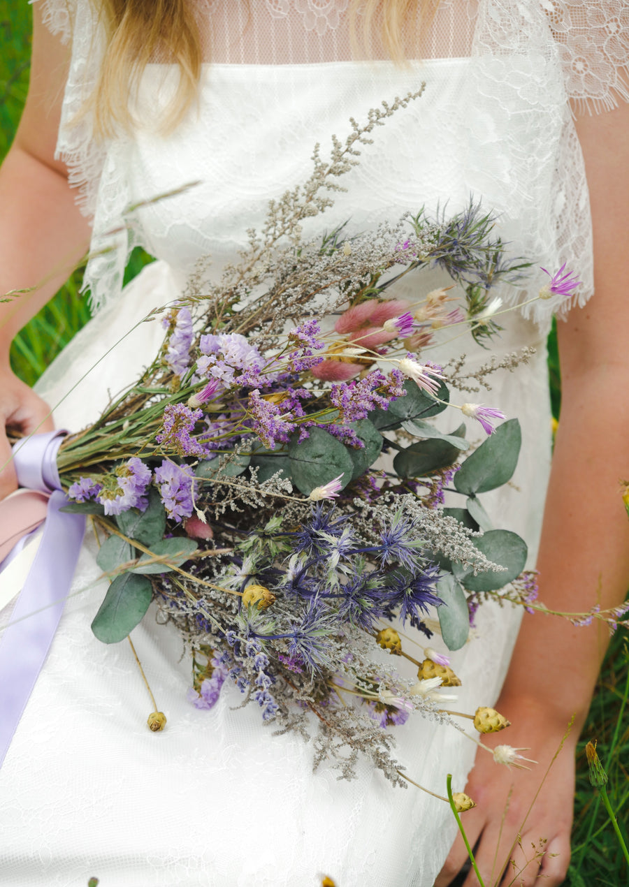 Dried Flowers for Vase Dried Plants Lavender Daisies Wild Meadow Flowers  Bridal Bouquet Gift for Mom Mother Day Home Spring Arrangement 