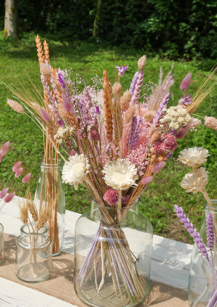 Blossom Your Event with Dried Flower Decors!– CV Linens